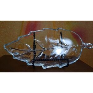 Vintage Clear Glass Leaf Shaped Relish Tray Nut Trinket Dish 9.75" MCM‎